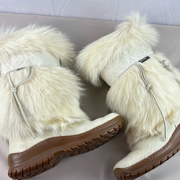 Oscar Sports Shoes - Winna Oscar Cream Fur Ski Apres Boots sz 10